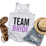 Team Bride Lilac Bachelorette Party Linne Med Racerback<br><div class="desc">Gå till Team Bride! Toppen söt tank för brudgummar och möhippor har lila och svart text. Koordinerar våra motsvarande inbjudningar,  koozies,  klistermärken och kolvar - kolla vår butik för mer!</div>