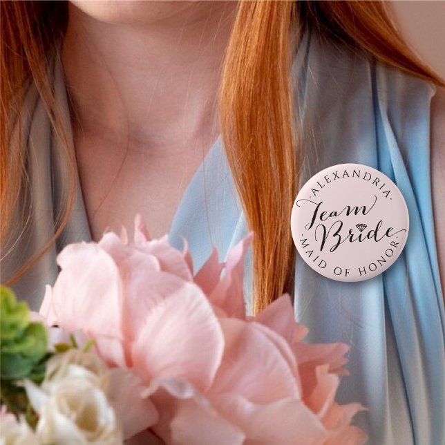 TEAM BRIDE-skript Diamond Bröllop Brudens sida Knapp (TEAM BRIDE M.O.H. Diamond Classic Script Wedding Bridal Party Pinback Button @ fatfatin_blue_knot)
