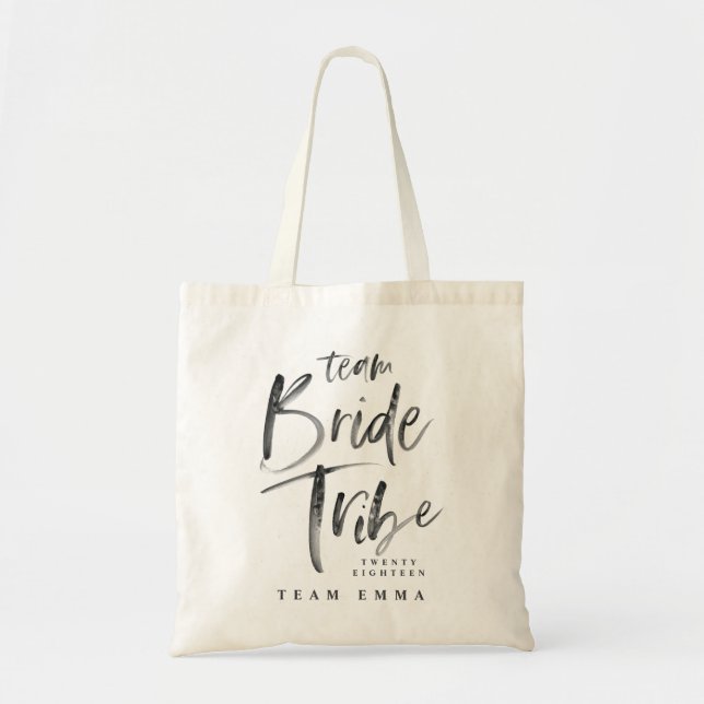 TEAM BRIDES TRIBE TOTE TYGKASSE (Framsidan)