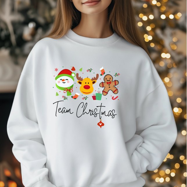 Team Christmas with Reindeer,Snowman & Gingerbread T Shirt (Skapare uppladdad)