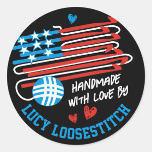 Team Crochet krok boll av garn av patriotisk USA f Runt Klistermärke
