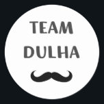 Team Dulha (team Groom) Indiska södra asiatiska Br Runt Klistermärke<br><div class="desc">Team Dulha (team Groom) Indiska södra asiatiska Bröllop</div>