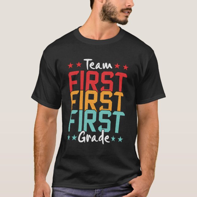 Team First Klass Lacher Student Back to school 1S T Shirt (Framsida)