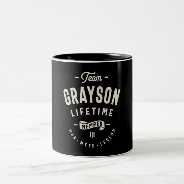 Team Grayson-livstidsmedlem Personlig Namn Två-Tonad Mugg (Center)
