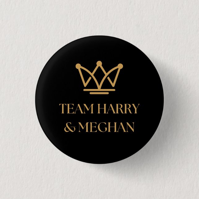TEAM HARRY & MEGHAN MED GULD KRONA KNAPP (Framsida)