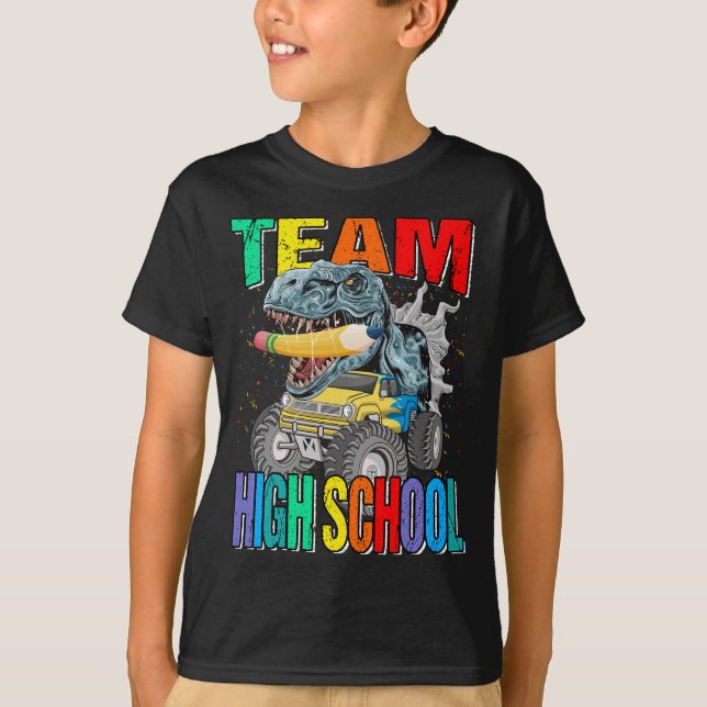 Team High School Monster Lastbil Dinosaur Boys T Shirt (Framsida)