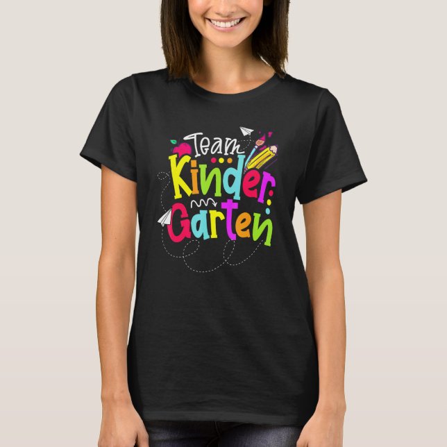 Team Kinder Garten Hej First Day of School Penci T Shirt (Framsida)