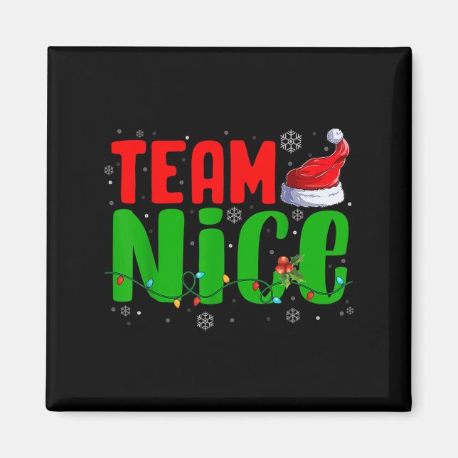 Team Naughty Nice Santa Hat Funny Christmas Matchi Magnet (Framsidan)