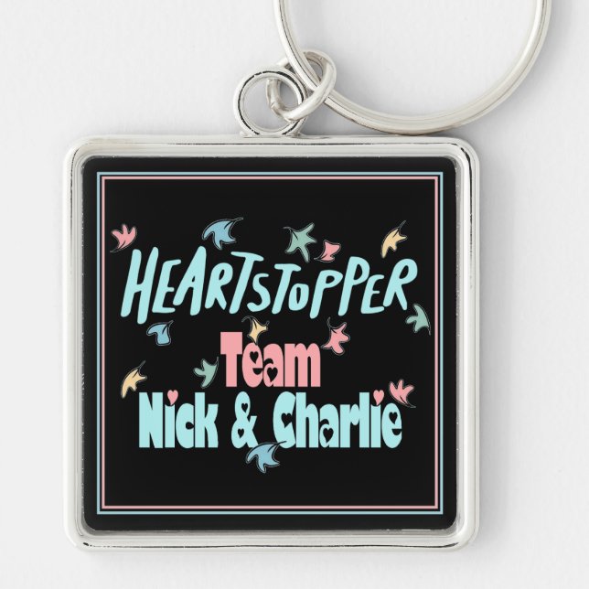 Team Nick och Charlie Black Fyrkantig Silverfärgad Nyckelring (Framsidan)