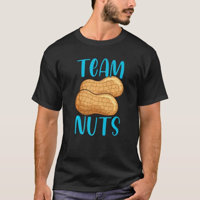 Team Nuts Gender Reveal Party Baby Announcement Te T Shirt (Framsida)