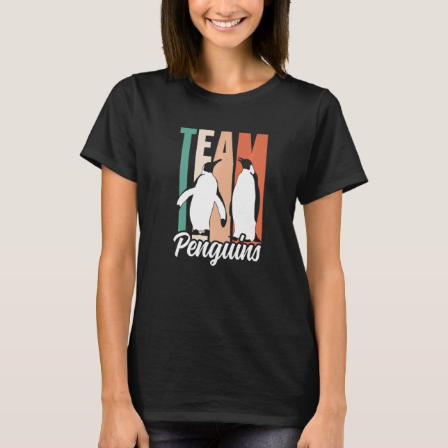 Team Penguins Lover Animal Cute Penguin Premium T Shirt (Framsida)