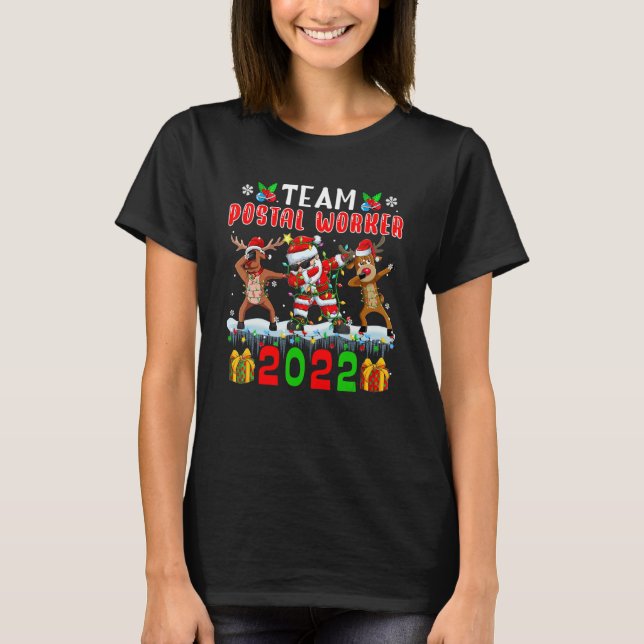 Team Postal Worker 2022 Xmas Lights Dabbing Reinde T Shirt (Framsida)
