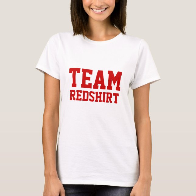 TEAM REDSHIRT TEE (Framsida)