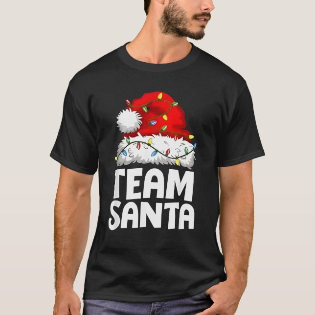 Team Santa Christmas Squad Family Matching Pajamas T Shirt (Framsida)