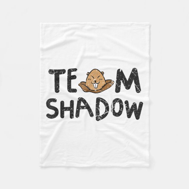Team Shadow Roligt Groundhog Day 2024  Fleecefilt (Framsidan)