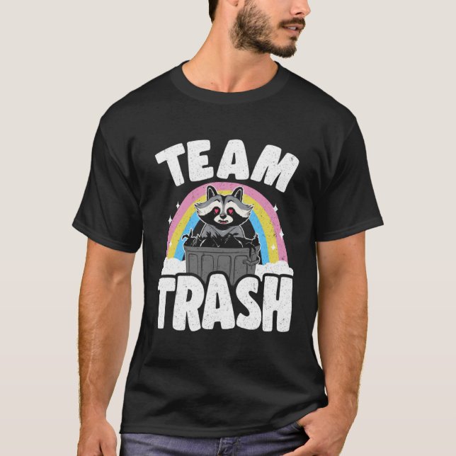Team Sopor Rainbow Raccoon 1 T Shirt (Framsida)