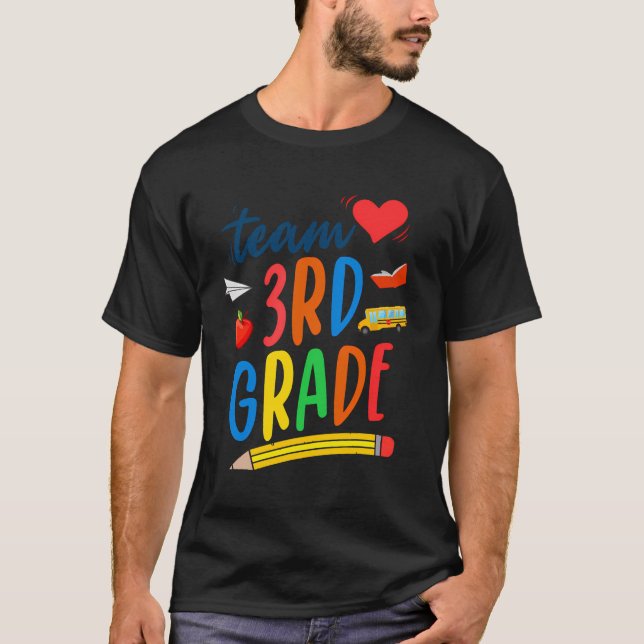 Teamet 3Rd Klass Lärare Student första dagen tillb T Shirt (Framsida)