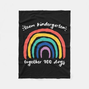 Teamet Kindergarten tillsammans 100 dagar Regnbåge Fleecefilt