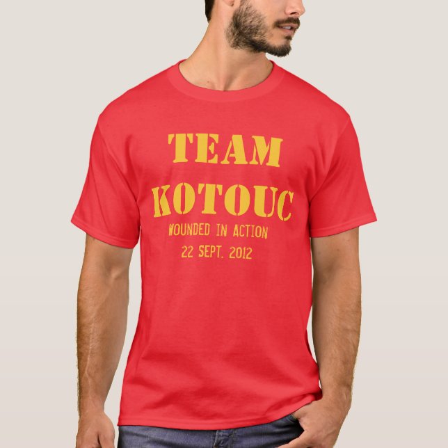 Teamgrupp Kotouc Tee Shirt (Framsida)