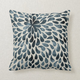 TearDrop Petals Kudde