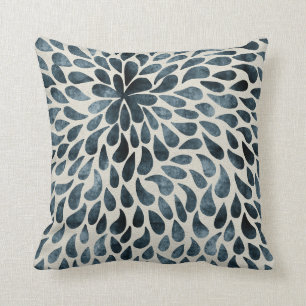 TearDrop Petals Kudde