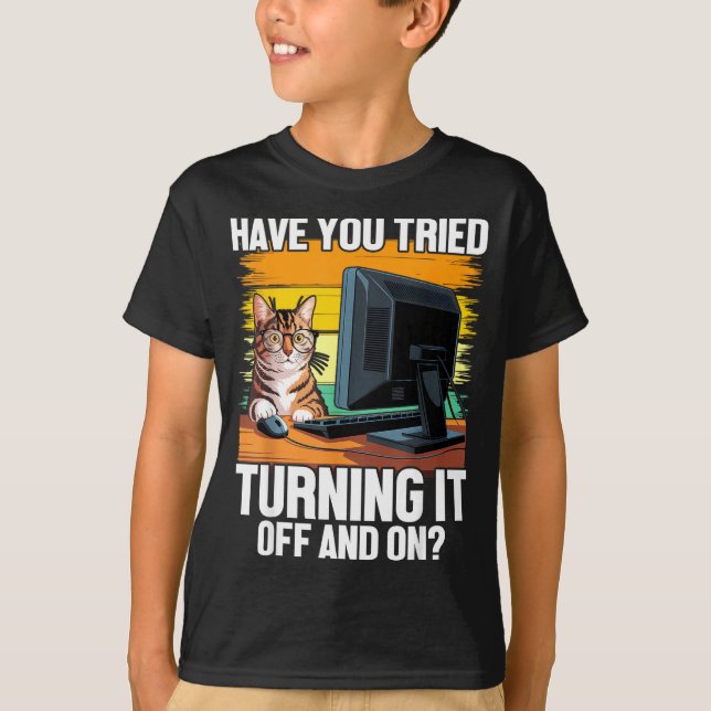 Tech Suprt Humor I Cat Engineer Computer It Guy  T Shirt (Framsida)