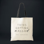 Tecken Gifta sig tobag | Modern skript Tygkasse<br><div class="desc">Den här enkla väskan gör en roligt till din favoritbrud! Med minimal men ändå elegant design med ett handskrivet namnteckning skript och ett enkelt sans-serif-teckensnitt. Anpassa varje säck med den nya namn (eller spelar ingen roll anpassningsbar som du vill ha) och gör ytterligare ändringar genom att välja "Klicka för att...</div>