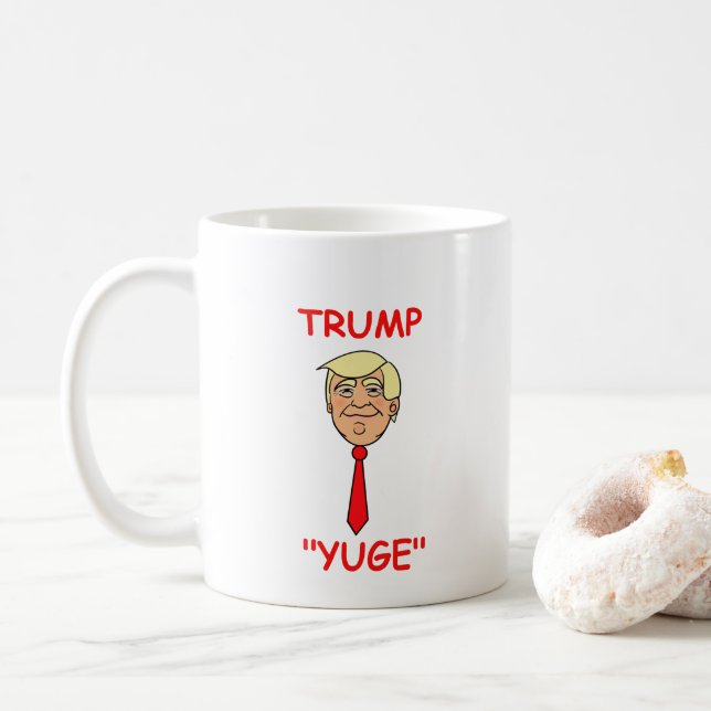 Tecknad Ansikte Trump med Tie - Yuge Kaffemugg (Med munk)