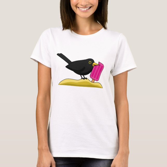 Tecknad Blackbird som äter en iskräm T Shirt (Framsida)