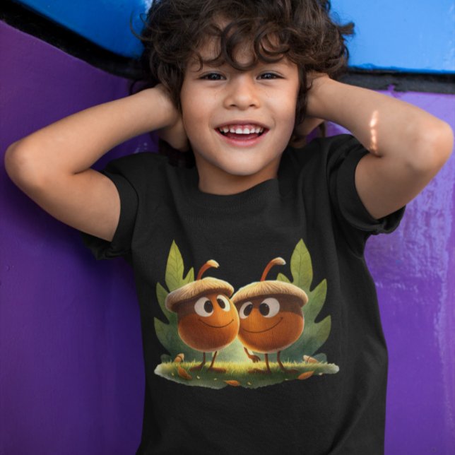 Tecknad Chestnut - leende Tecknad Acorns & löv T Shirt (Skapare uppladdad)