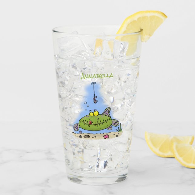 Tecknad för fiske av fisk i hungrig grönt i tjock glaskopp (Bakside Is)