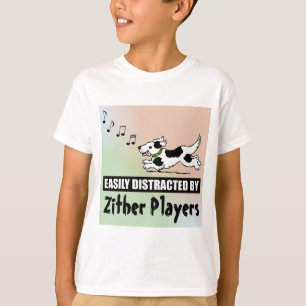 Tecknad hund har lätt distraherats av Zither Playe T Shirt