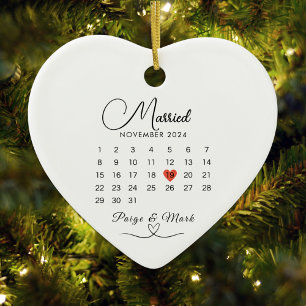 Tecknad kalender Bröllop - Keepsaké White Julgransprydnad Keramik