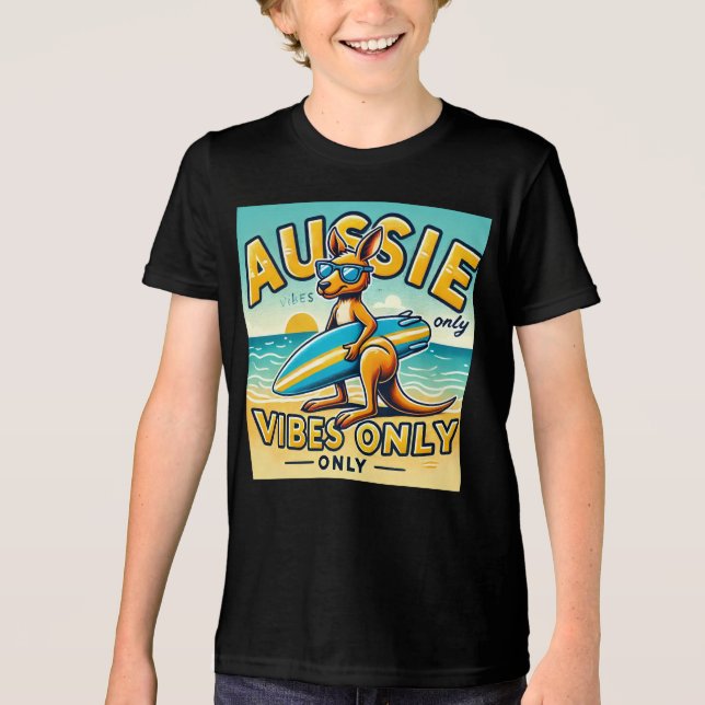 Tecknad Kangaroo Surfing Graphic Tee for Beach Lov (Framsida)