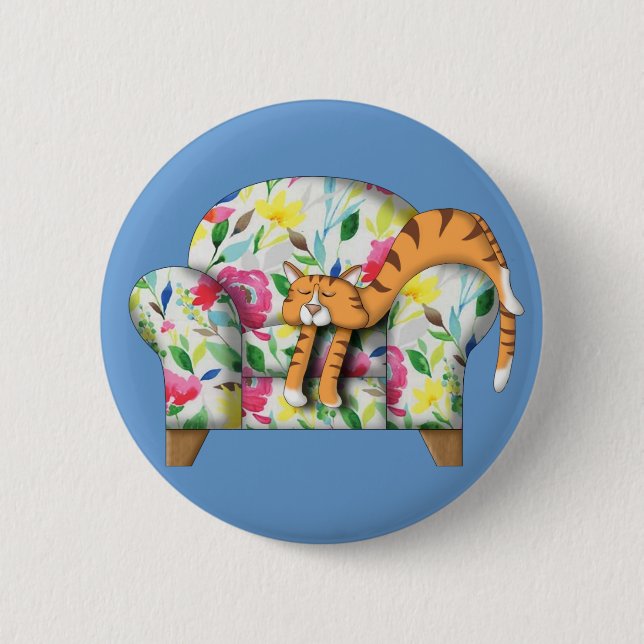Tecknad Kattunge sover på en blommigt stol Knapp (Framsida)