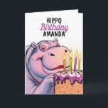 Tecknad Lila Cake Funny Hippo Birthday Kort<br><div class="desc">En hippo som ivrigt når fram till en stor födelsedagskalas,  med en eländig flin och ljusa ljusglimtar. En lekfull design som är underbar för att fira en födelsedag fylld med roligt och tårta.</div>