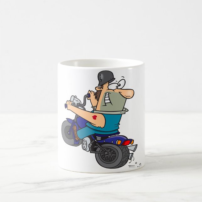 Tecknad Man På En Motorcykel Mugg (Skapare uppladdad)