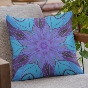Tecknad Mandala Flower Blue och Lila Kudde