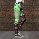 Tecknad Mandala Flower Grönt Lila and Black Leggings<br><div class="desc">Den här funkyn av blomman har grönt,  lila och svart i en tecknad stil. Matchiga geometriska visualer för den moderna hippien eller älskare i det pulserande färg!</div>