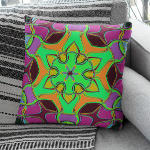Tecknad Mandala Flower Grönt Orange och Lila Kudde
