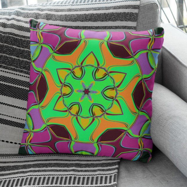 Tecknad Mandala Flower Grönt Orange och Lila Kudde (Skapare uppladdad)