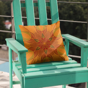 Tecknad Mandala Flower Orange och Red Kudde