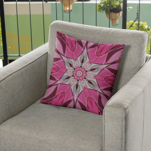 Tecknad Mandala Flower Rosa and White Kudde (Skapare uppladdad)