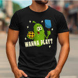 Tecknad Pickle vill spela Pickleball T Shirt<br><div class="desc">Den här pickleball t-shirt,  med den roligt tecknaden pickle,  är ett underbart sätt att be en annan spelare att gå med dig spela på domstolen.</div>
