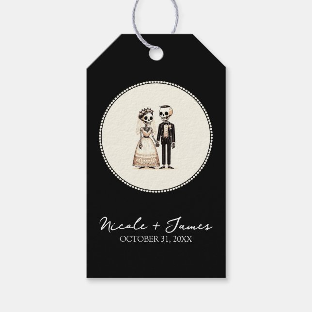 Tecknad skelettbrud + brudgum Whimsical bröllop Presentetikett (Framsidan)