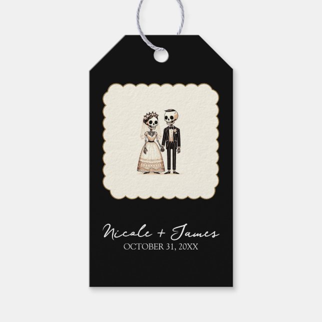 Tecknad skelettbrud + brudgum Whimsical bröllop Presentetikett (Framsidan)