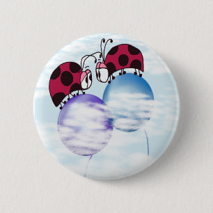 Tecknaden Cute Ladybug och Colorful Balloons Knapp