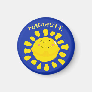 Tecknaden Namaste Cute Praying Sol Magnet