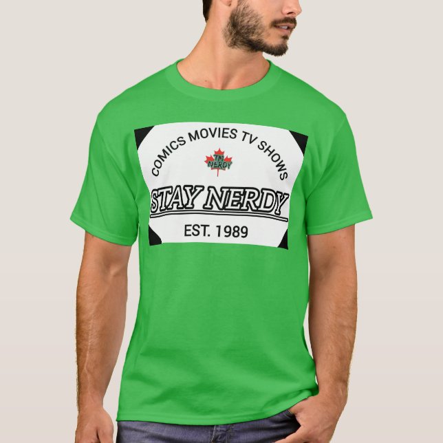 Tecknader MoviesV Visar Vistelse i familjen Est 19 T Shirt (Framsida)