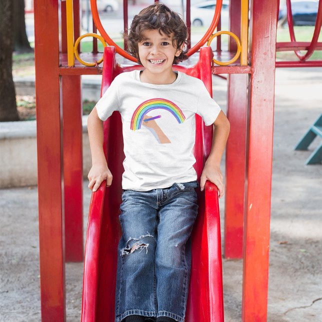 Teckning A Rainbow T Shirt (Skapare uppladdad)